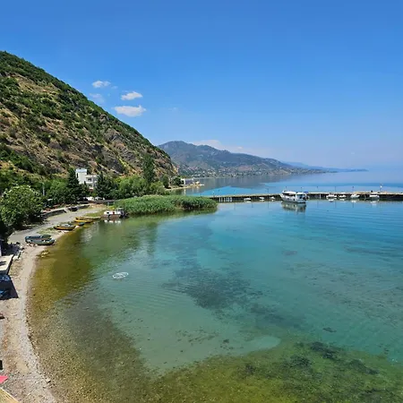 Appartement Vila Vako Rooms For Rent Pogradec
