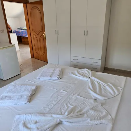 Vila Vako Rooms For Rent * Pogradec
